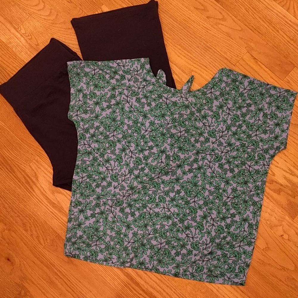Banana Republic, top with tie detail in back